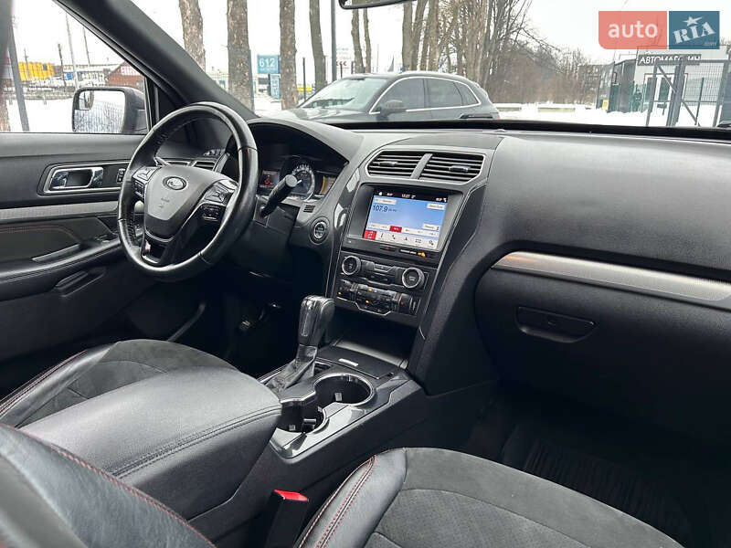 Внедорожник / Кроссовер Ford Explorer 2018 в Стрые