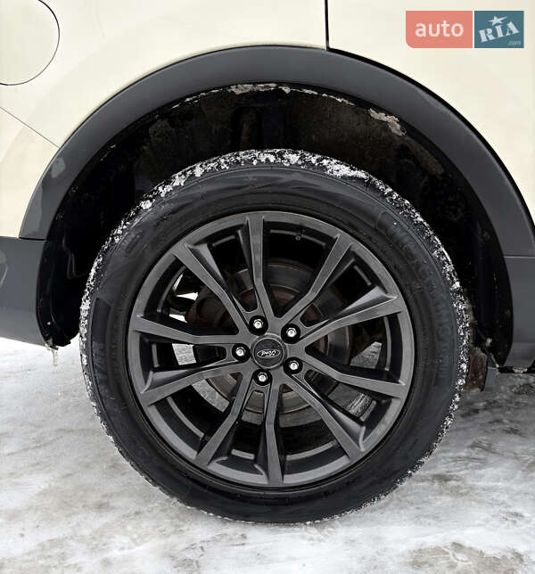 Позашляховик / Кросовер Ford Explorer 2017 в Львові