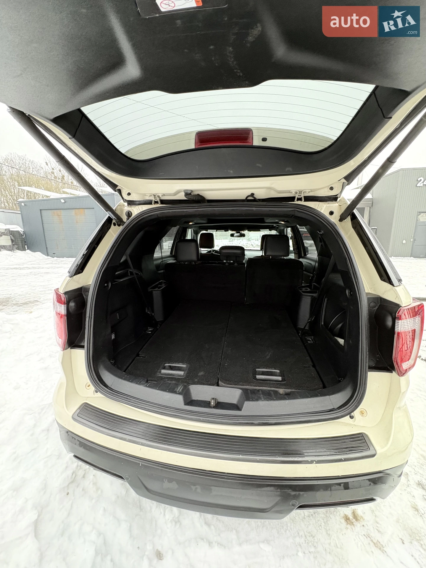 2017 Ford Explorer - мініатюра 10