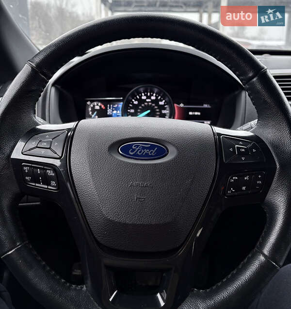 Позашляховик / Кросовер Ford Explorer 2017 в Львові