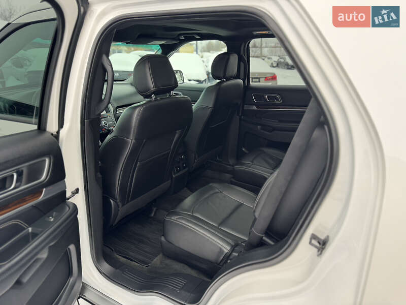 Позашляховик / Кросовер Ford Explorer 2016 в Львові фото 21 Позашляховик / Кросовер Ford Explorer 2016 в Львові