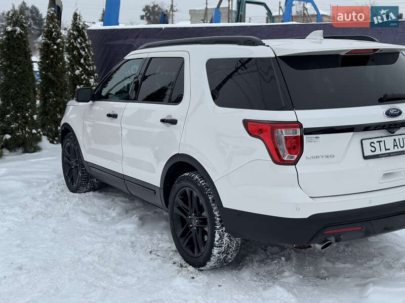 Позашляховик / Кросовер Ford Explorer 2016 в Львові фото 26 Позашляховик / Кросовер Ford Explorer 2016 в Львові