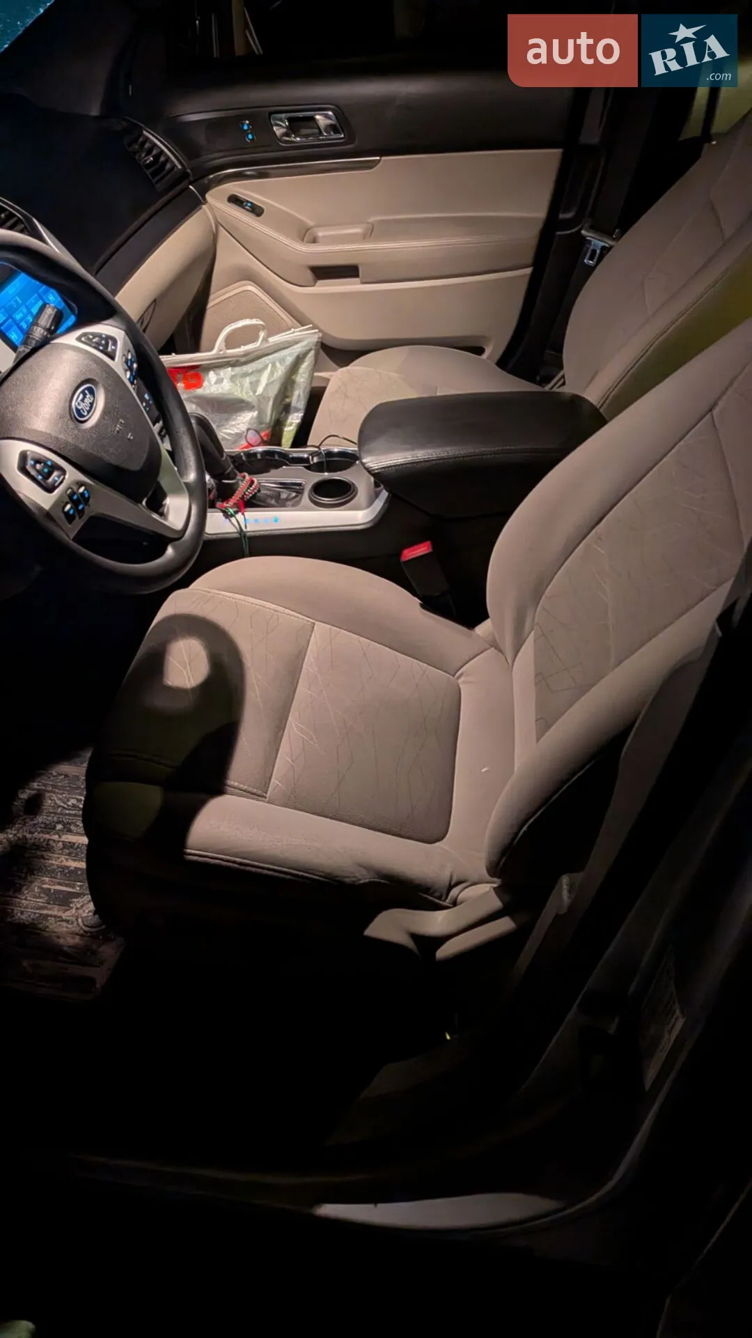 2014 Ford Explorer - мініатюра 16