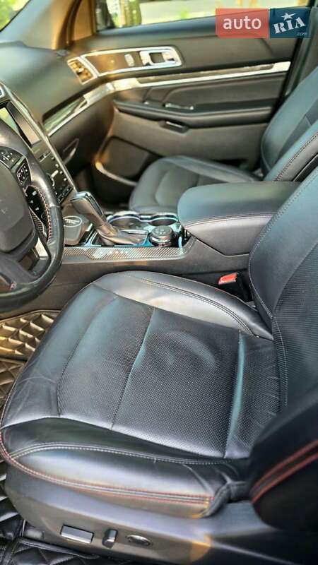 Позашляховик / Кросовер Ford Explorer 2016 в Дніпрі фото 21 Позашляховик / Кросовер Ford Explorer 2016 в Дніпрі