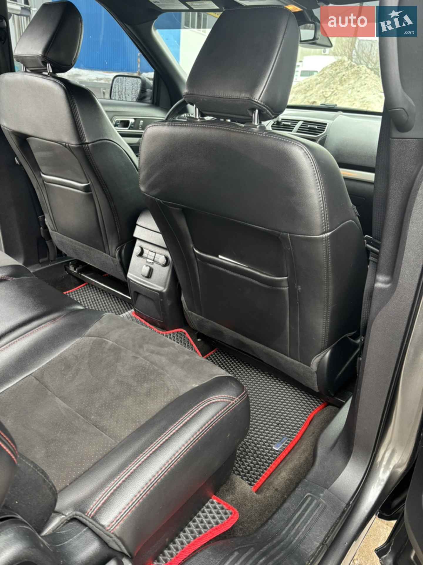 2018 Ford Explorer - мініатюра 9