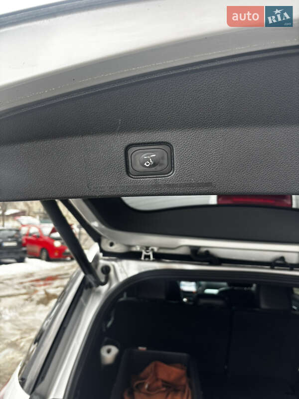 Внедорожник / Кроссовер Ford Explorer 2016 в Ивано-Франковске