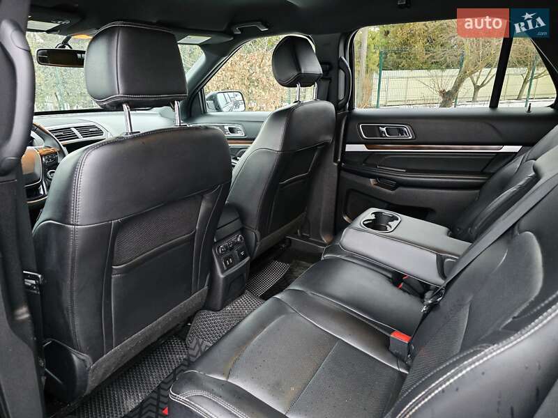 Позашляховик / Кросовер Ford Explorer 2016 в Хмельницькому