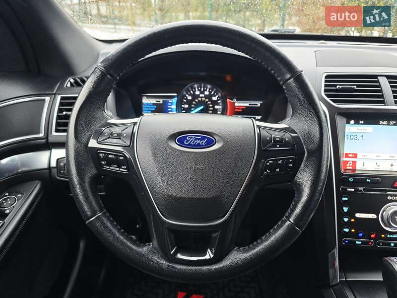 Позашляховик / Кросовер Ford Explorer 2016 в Хмельницькому