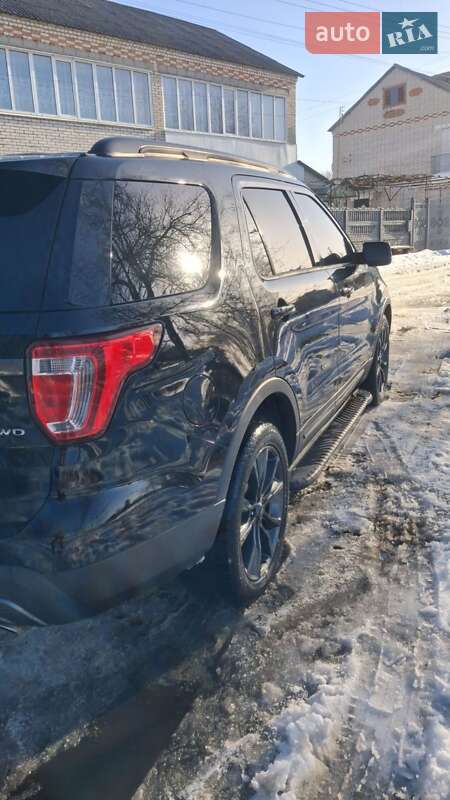 Внедорожник / Кроссовер Ford Explorer 2017 в Ромнах