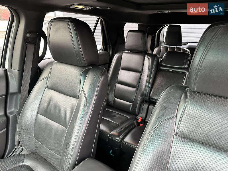 Позашляховик / Кросовер Ford Explorer 2011 в Житомирі