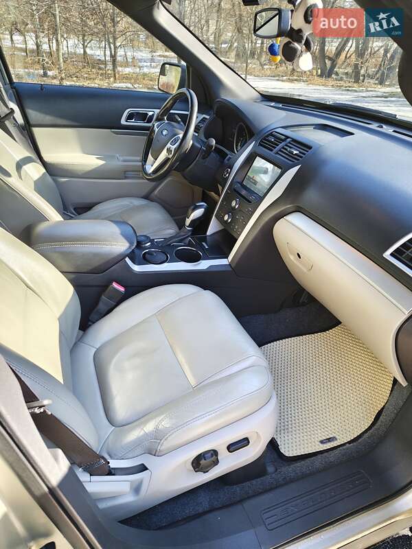 Внедорожник / Кроссовер Ford Explorer 2011 в Киеве