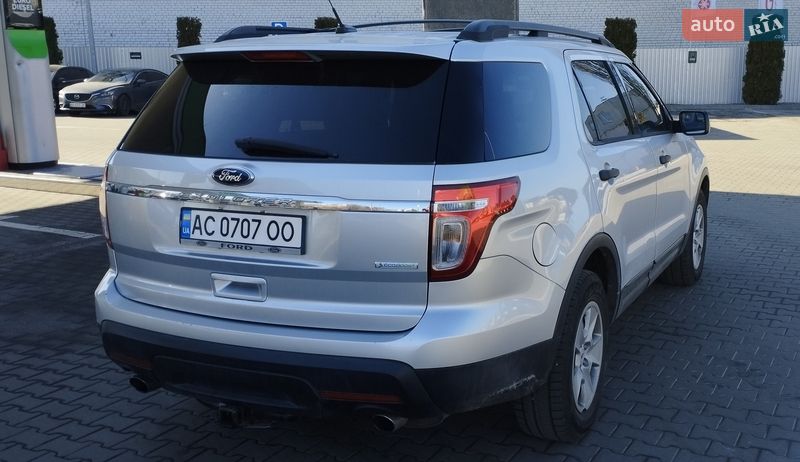 Позашляховик / Кросовер Ford Explorer 2013 в Києві