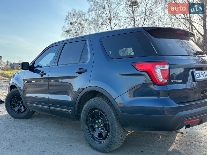 Позашляховик / Кросовер Ford Explorer 2017 в Володимирці