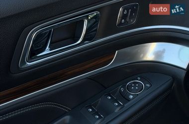 Позашляховик / Кросовер Ford Explorer 2017 в Бучі