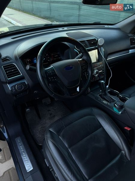 Позашляховик / Кросовер Ford Explorer 2017 в Бучі