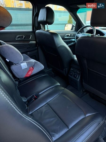 Позашляховик / Кросовер Ford Explorer 2017 в Бучі