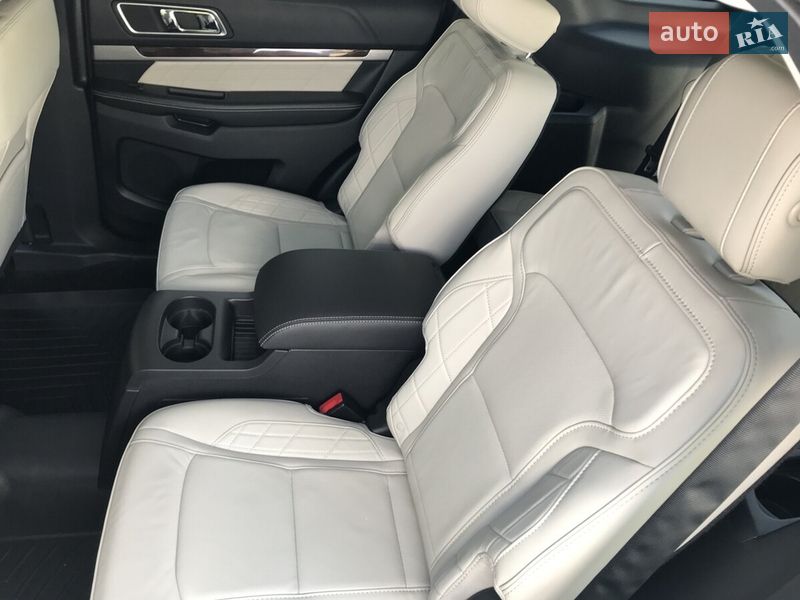 Позашляховик / Кросовер Ford Explorer 2017 в Чернівцях фото 23 Позашляховик / Кросовер Ford Explorer 2017 в Чернівцях
