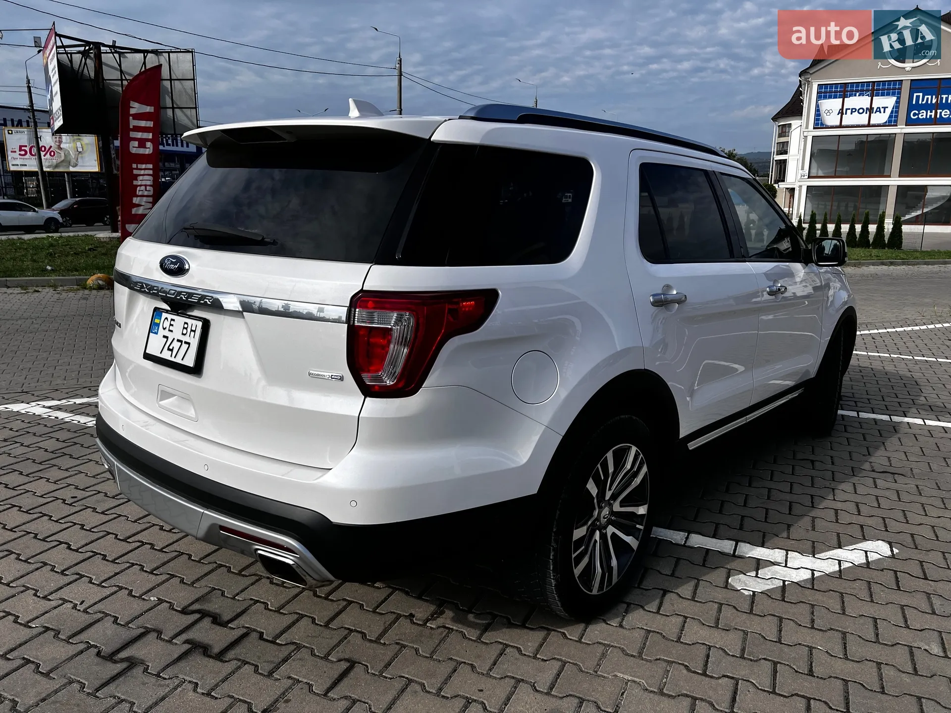 2017 Ford Explorer - мініатюра 8