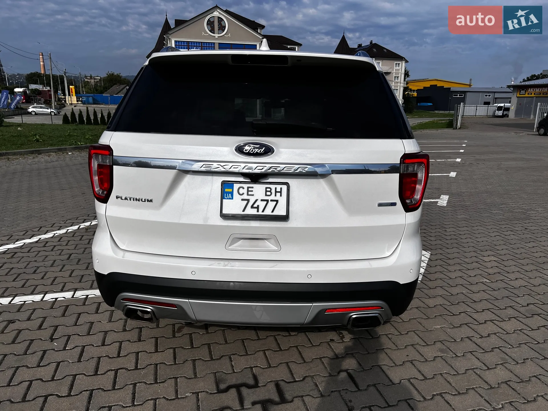 2017 Ford Explorer - мініатюра 9
