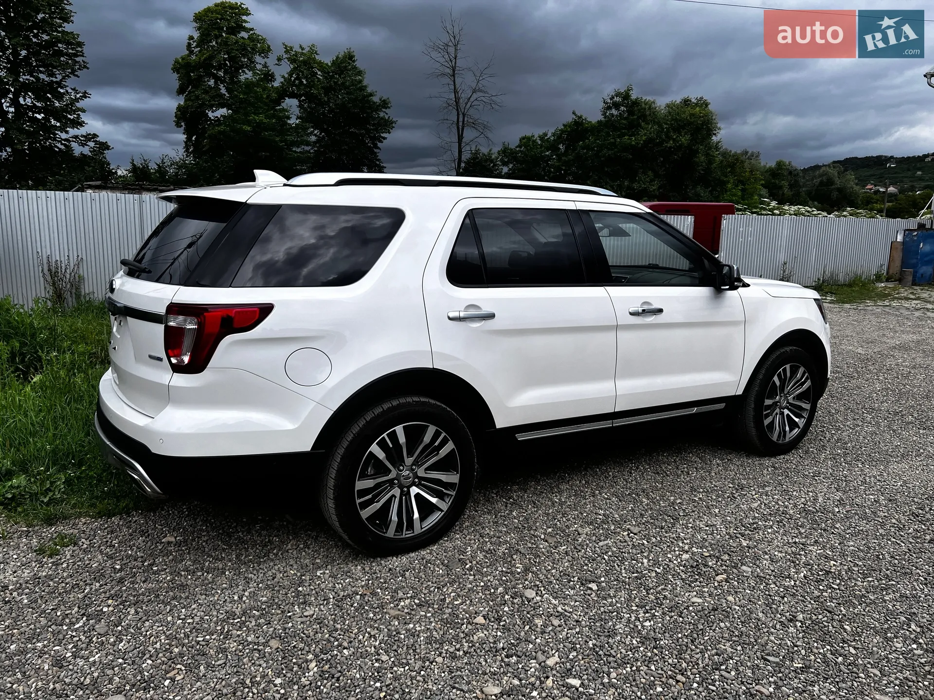 2017 Ford Explorer - мініатюра 12
