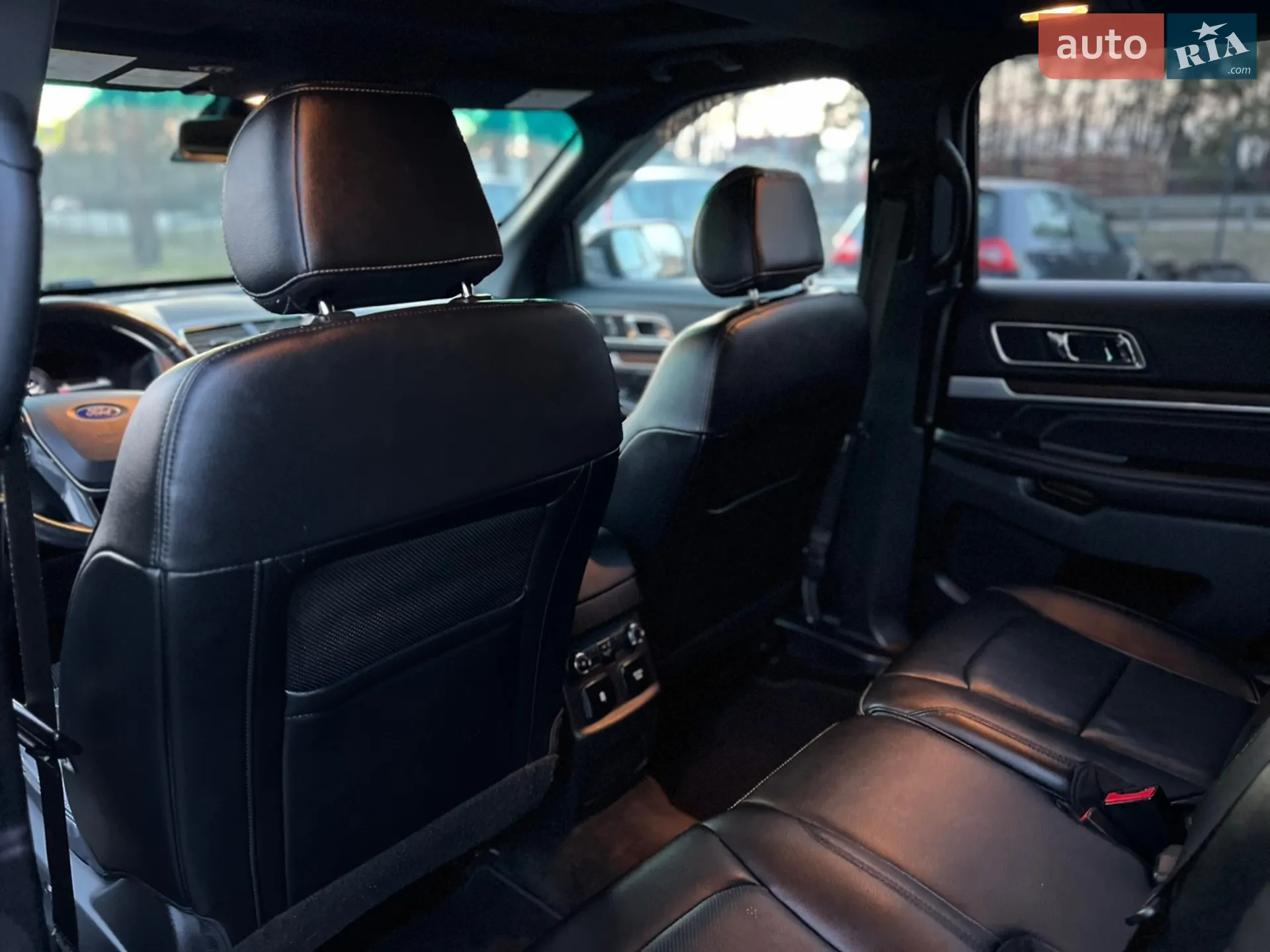 2015 Ford Explorer - мініатюра 40