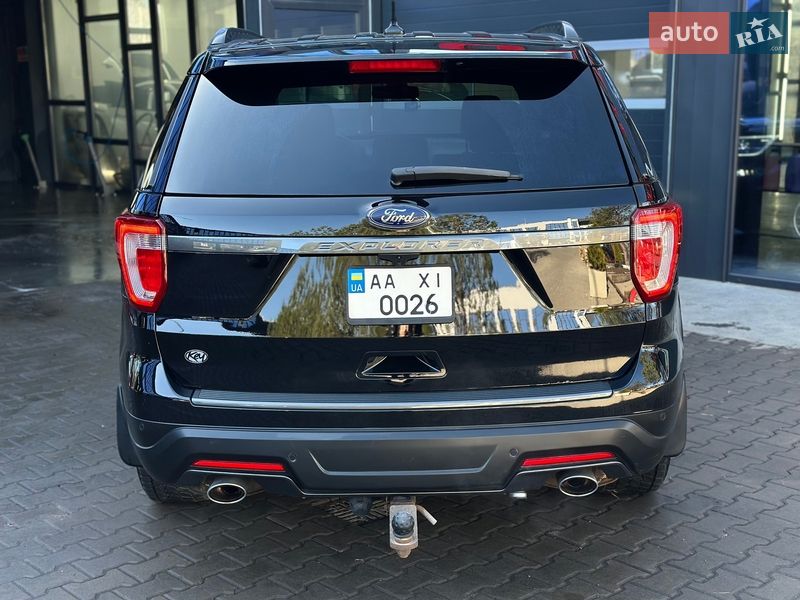 Позашляховик / Кросовер Ford Explorer 2018 в Рівному