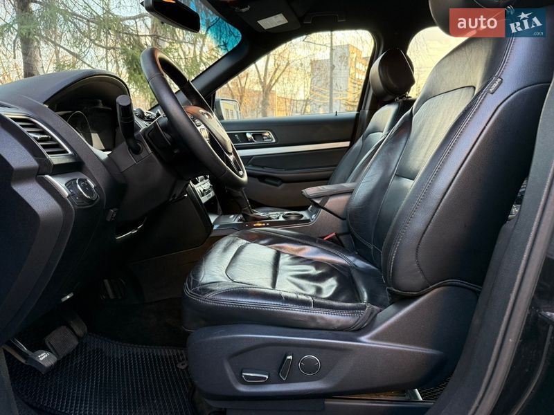Внедорожник / Кроссовер Ford Explorer 2015 в Киеве