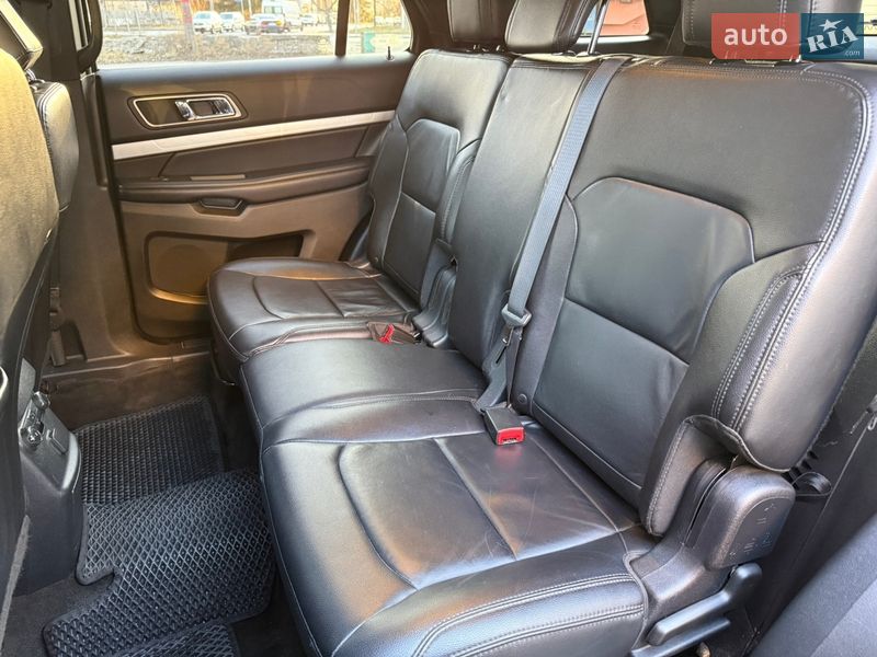 Внедорожник / Кроссовер Ford Explorer 2015 в Киеве фото 46 Внедорожник / Кроссовер Ford Explorer 2015 в Киеве