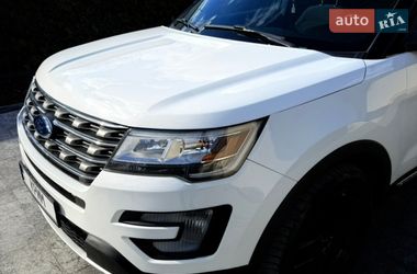 Позашляховик / Кросовер Ford Explorer 2017 в Львові