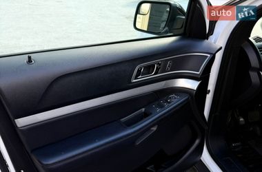 Позашляховик / Кросовер Ford Explorer 2017 в Львові