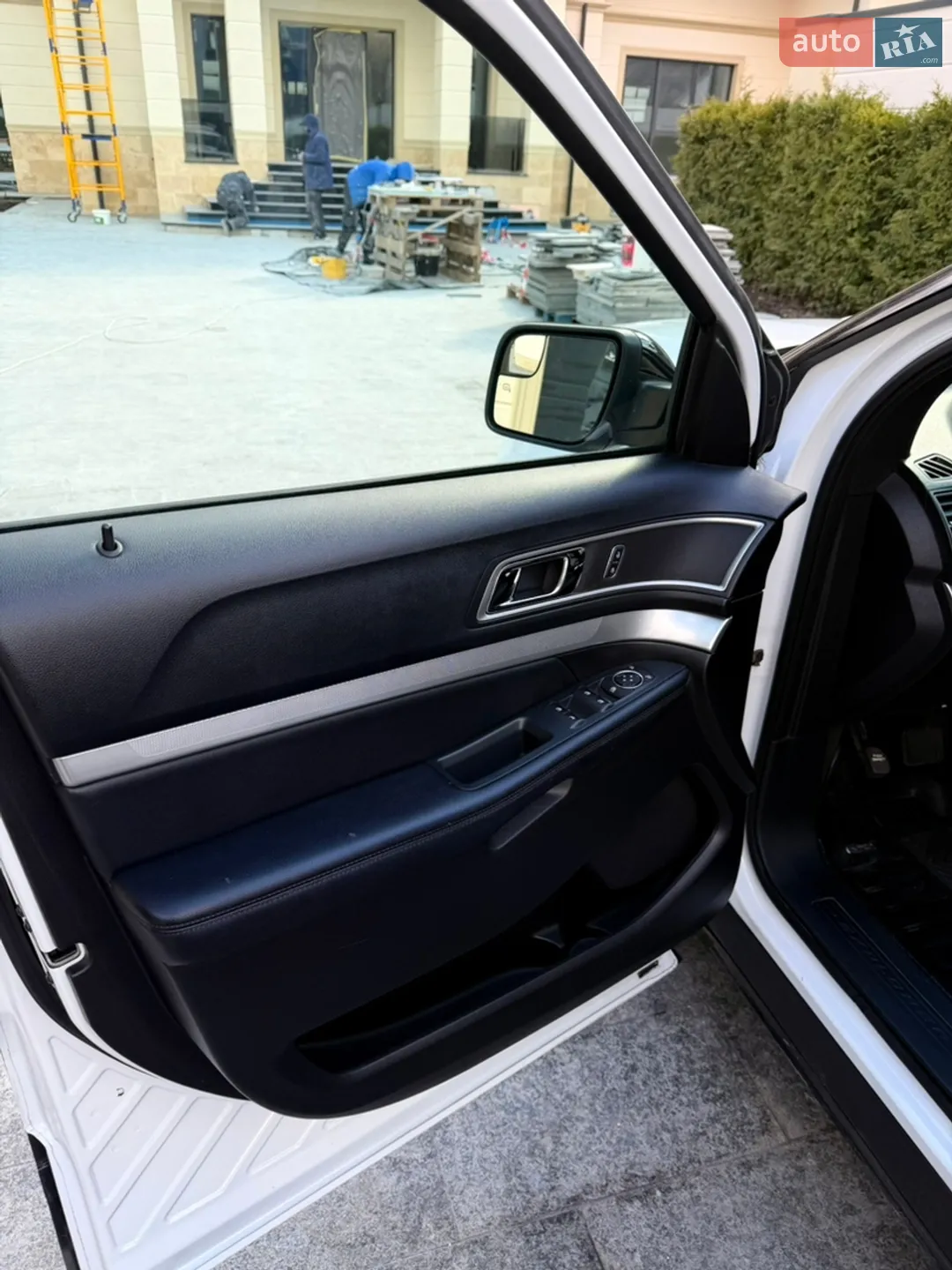 2017 Ford Explorer - мініатюра 16