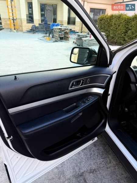 Позашляховик / Кросовер Ford Explorer 2017 в Львові
