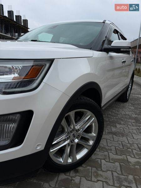 Внедорожник / Кроссовер Ford Explorer 2016 в Черновцах