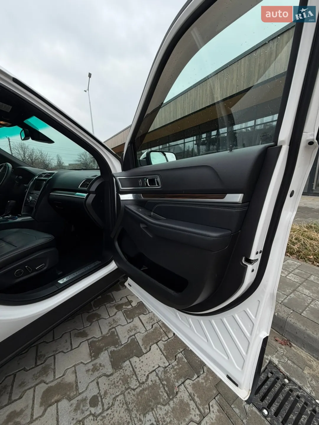 2016 Ford Explorer - мініатюра 64