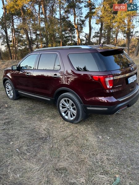 Позашляховик / Кросовер Ford Explorer 2018 в Кременці