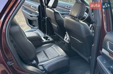 Позашляховик / Кросовер Ford Explorer 2018 в Кременці