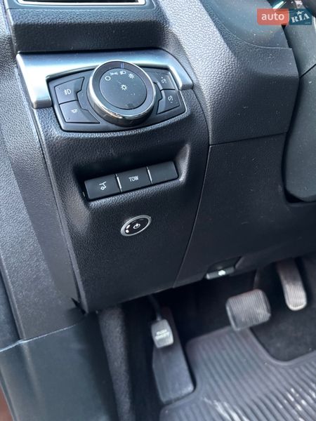 Позашляховик / Кросовер Ford Explorer 2018 в Кременці