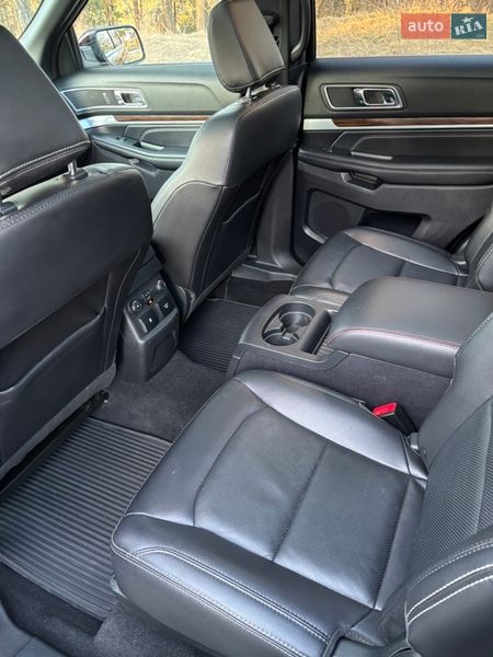 Позашляховик / Кросовер Ford Explorer 2018 в Кременці
