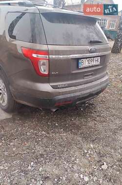 Внедорожник / Кроссовер Ford Explorer 2015 в Полтаве