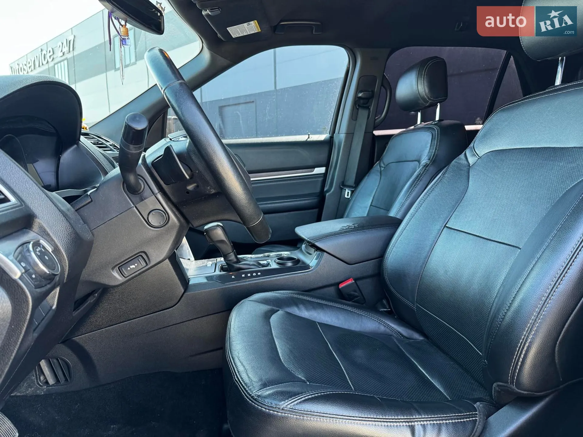 2016 Ford Explorer - мініатюра 19