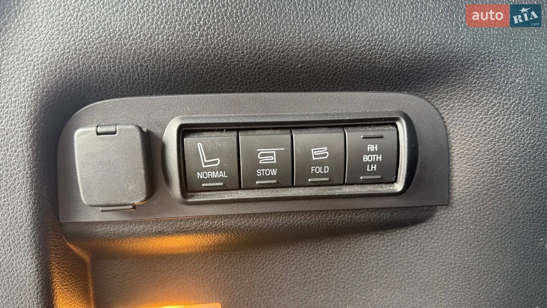 2015 Ford Explorer - мініатюра 21