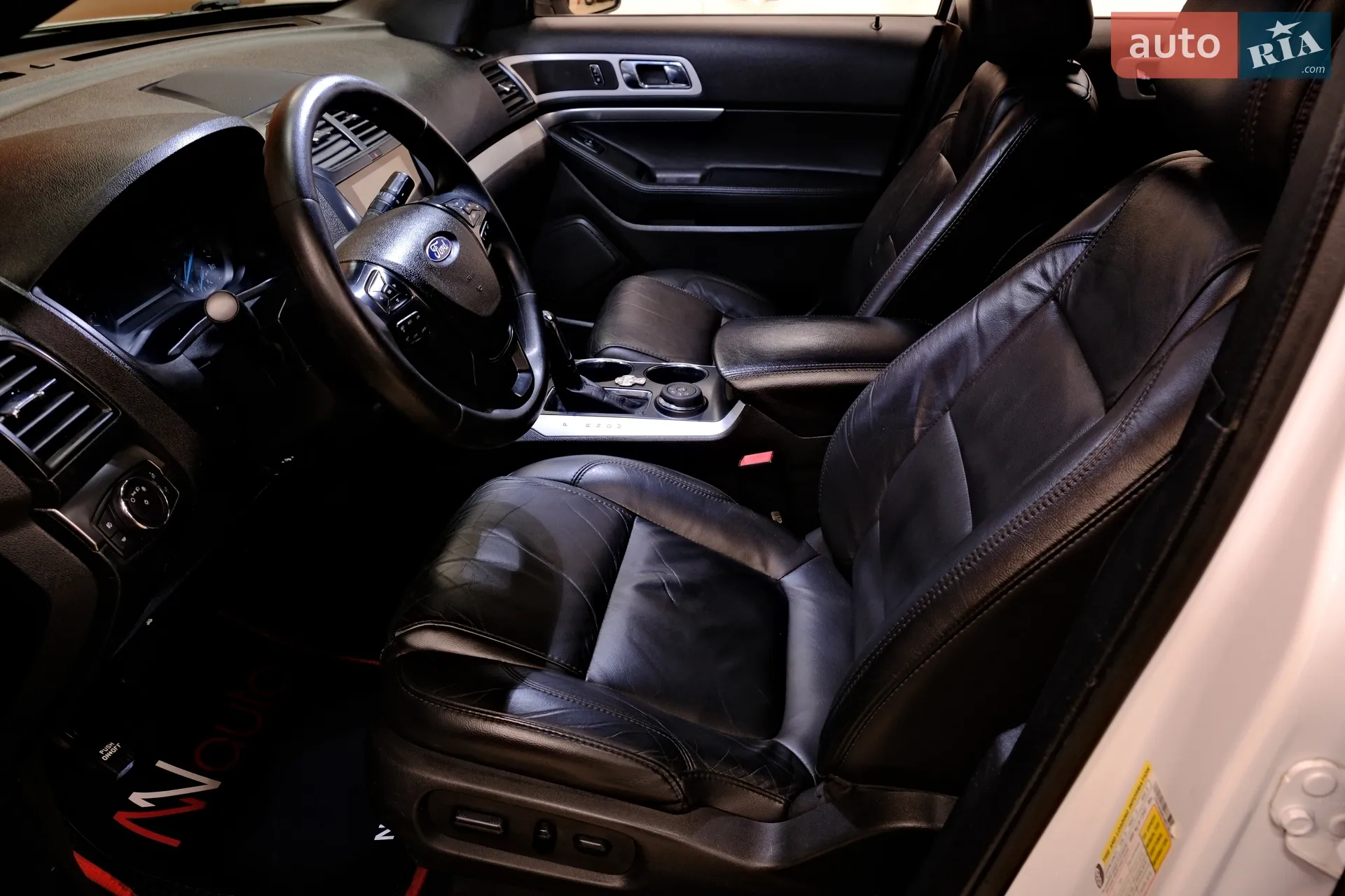 2017 Ford Explorer - мініатюра 24