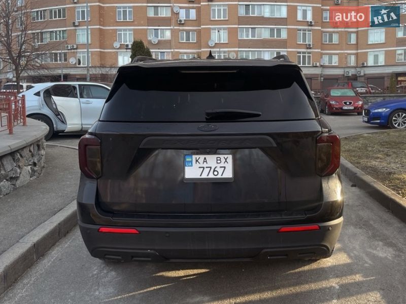 Внедорожник / Кроссовер Ford Explorer 2021 в Вишневом фото 5 Внедорожник / Кроссовер Ford Explorer 2021 в Вишневом