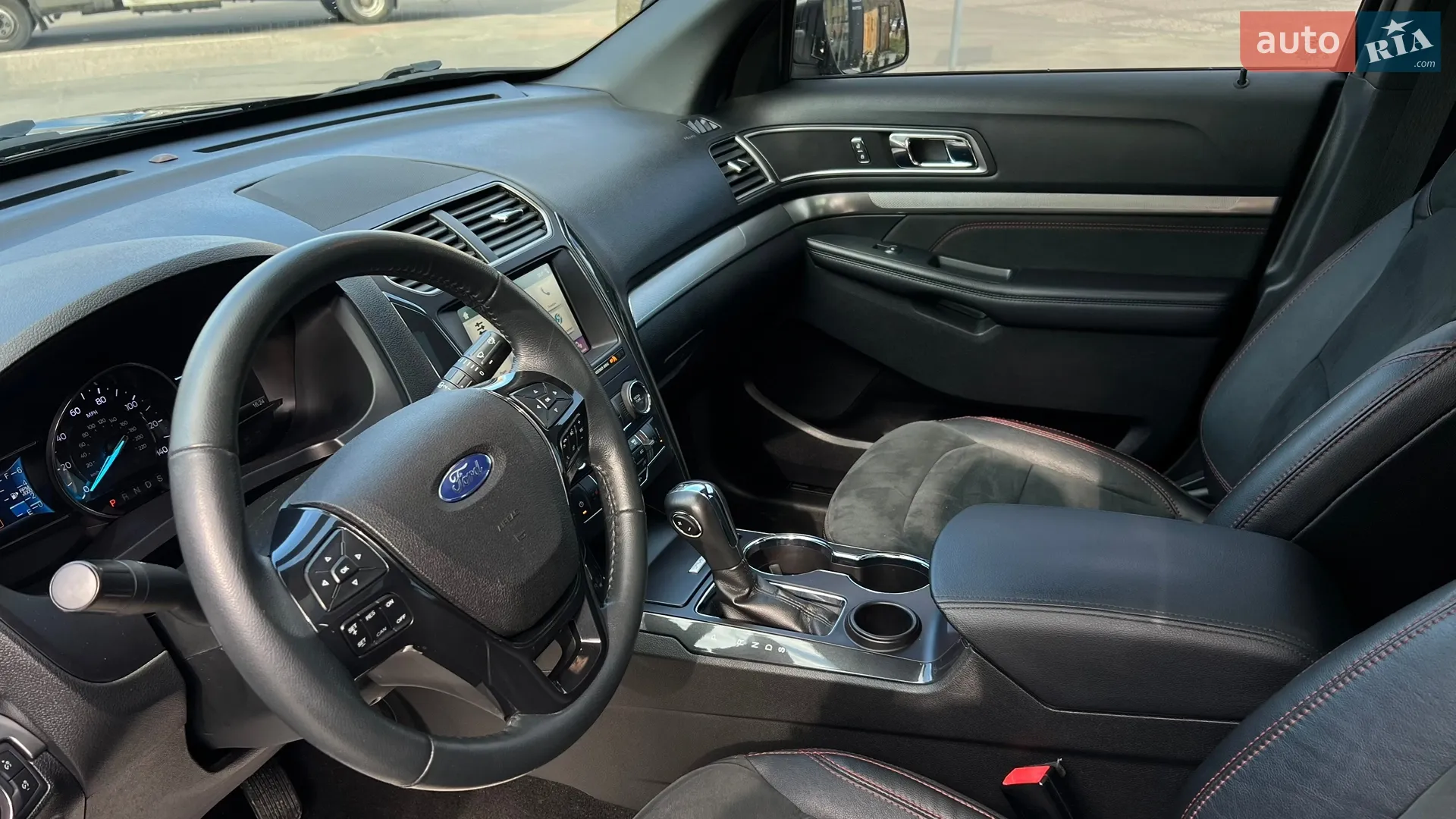 2019 Ford Explorer - мініатюра 25