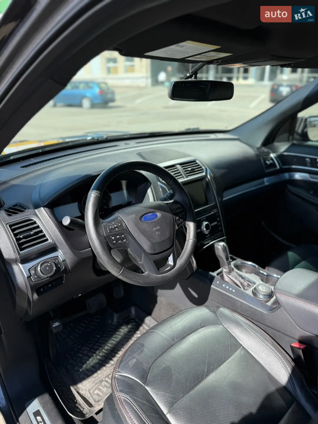 2018 Ford Explorer - мініатюра 16