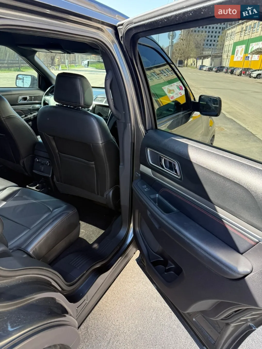 2018 Ford Explorer - мініатюра 25