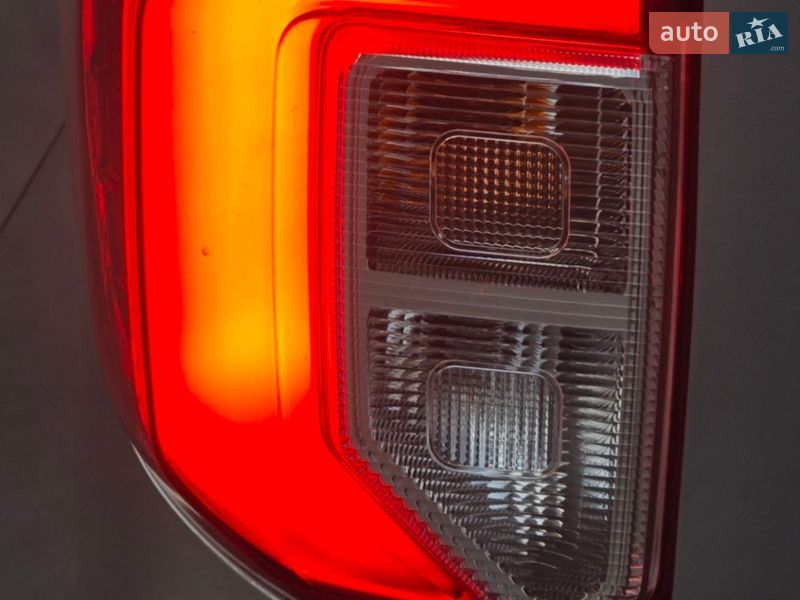 Позашляховик / Кросовер Ford Explorer 2023 в Кривому Розі
