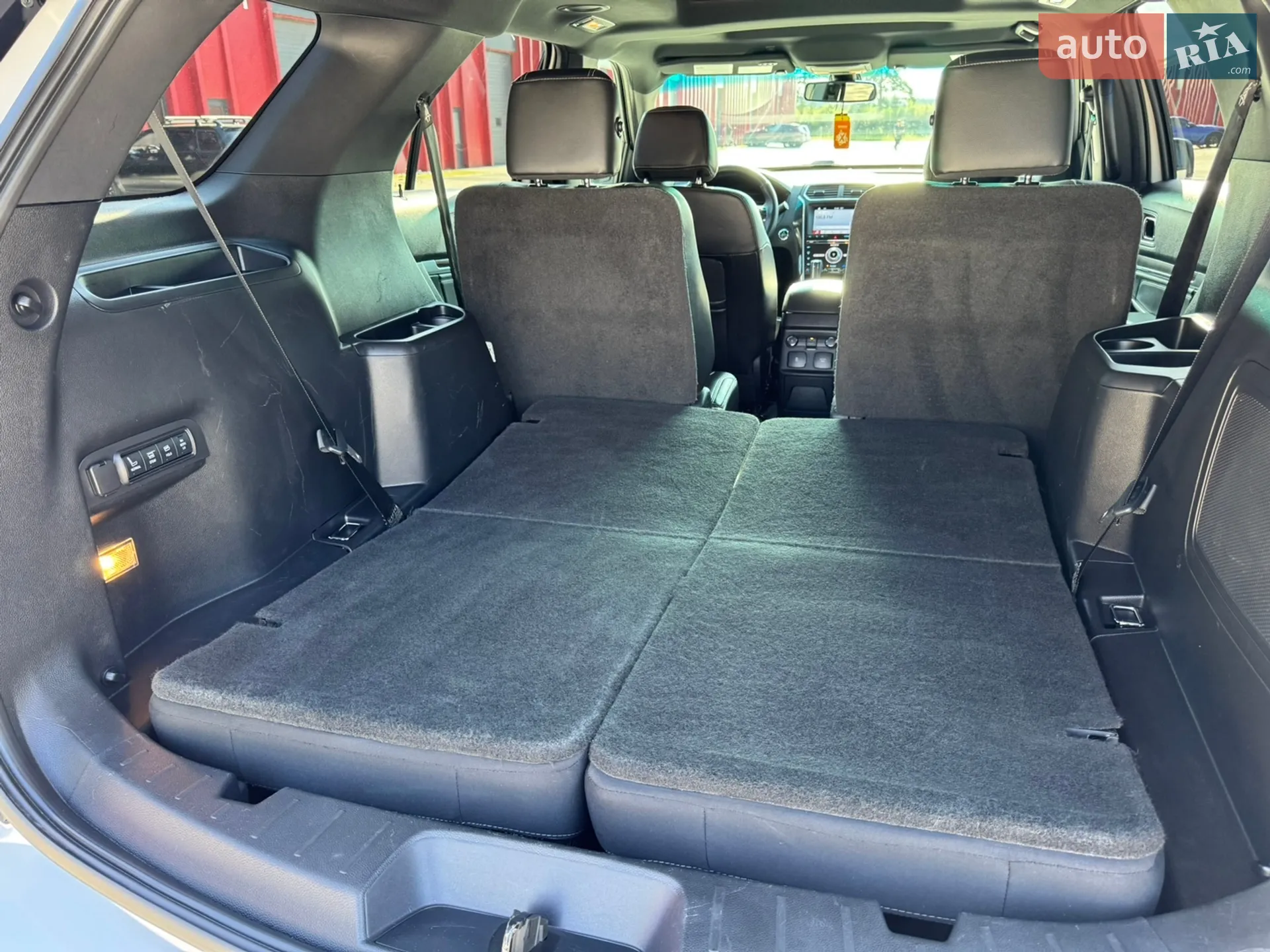 2016 Ford Explorer - мініатюра 34