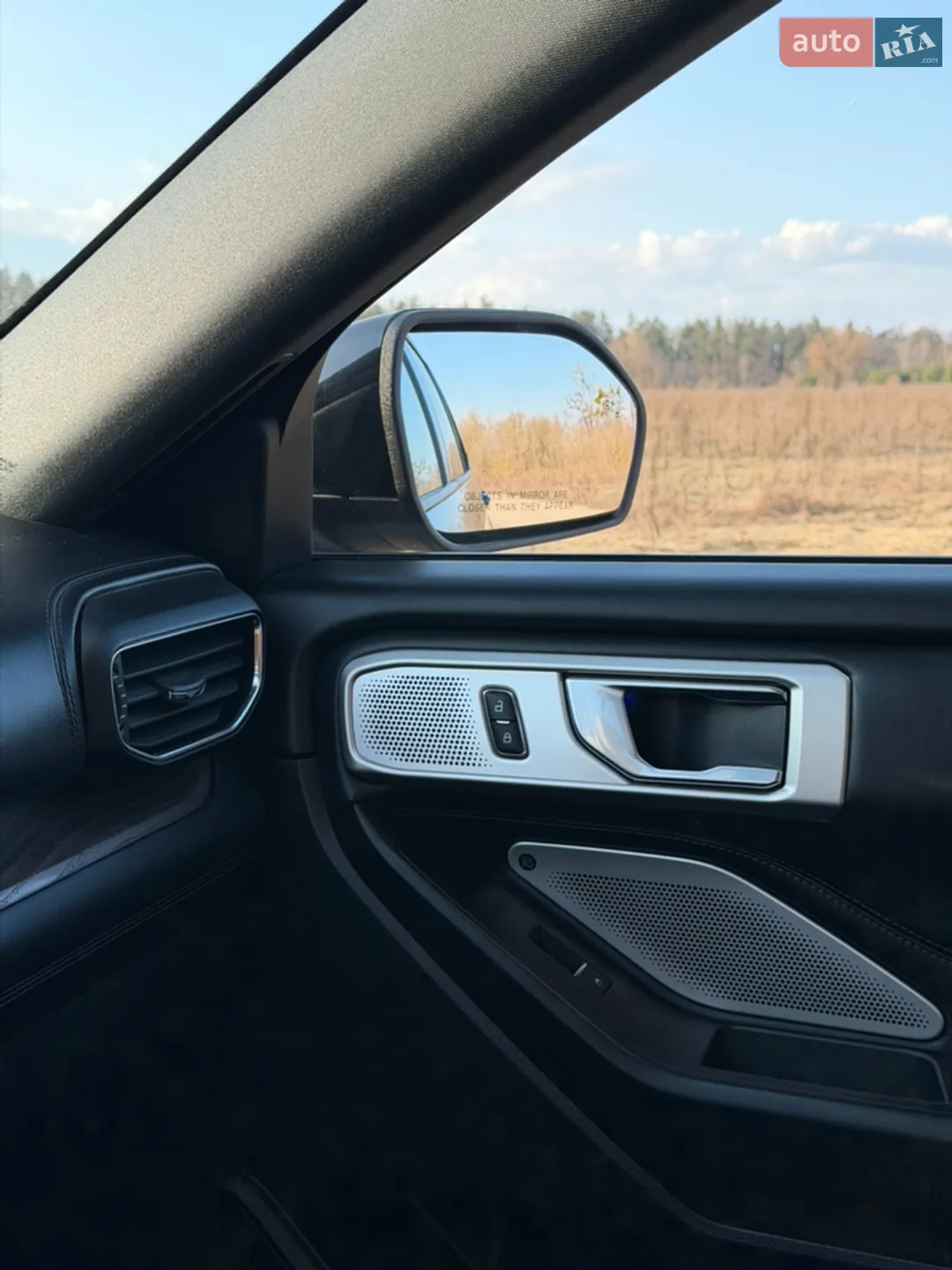 2019 Ford Explorer - мініатюра 18