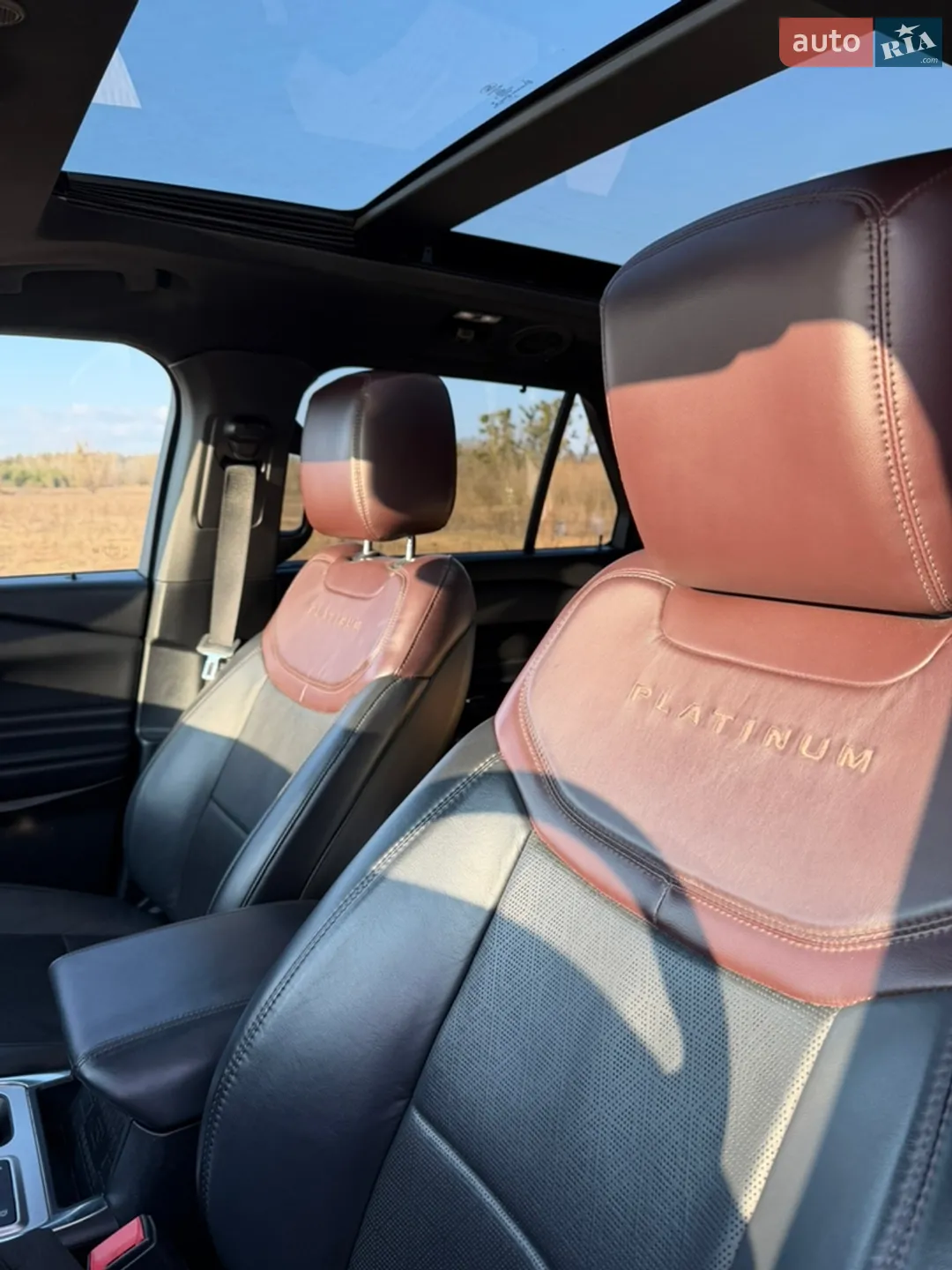 2019 Ford Explorer - мініатюра 21